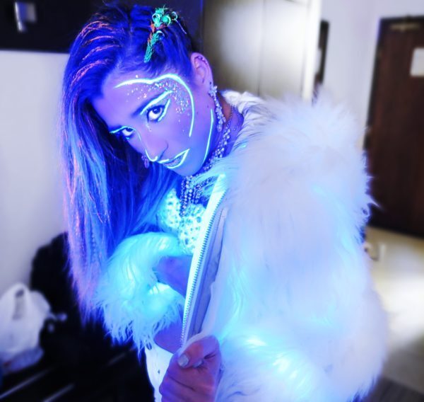 Snowta Fest- LED white fur jacket look